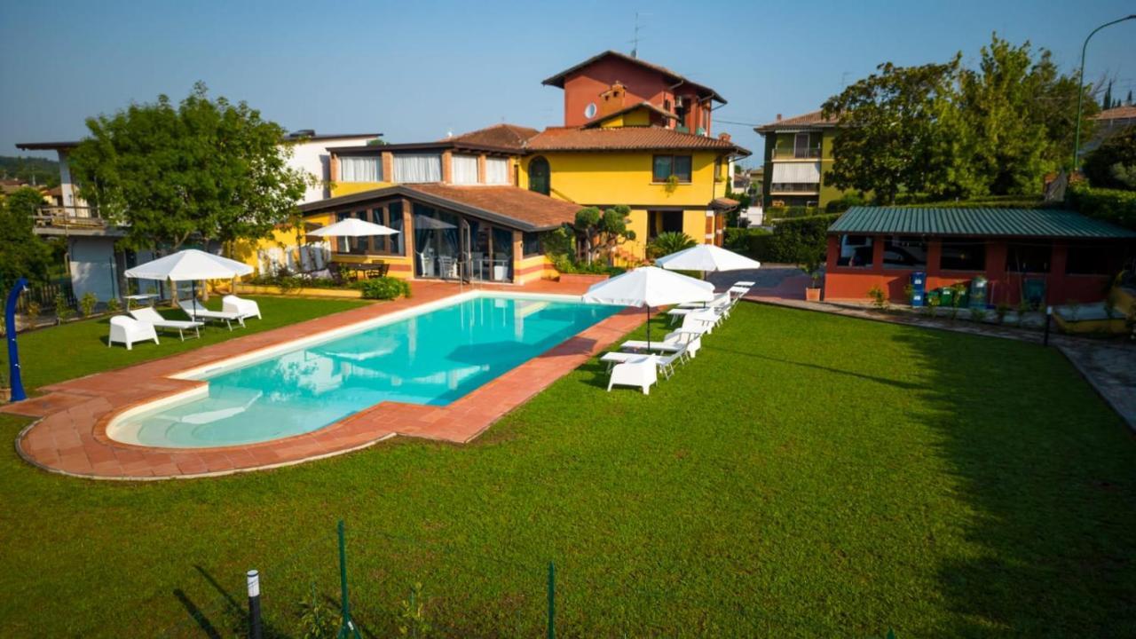 Sweet Apartments Πεσκιέρα ντελ Γκάρντα Εξωτερικό φωτογραφία